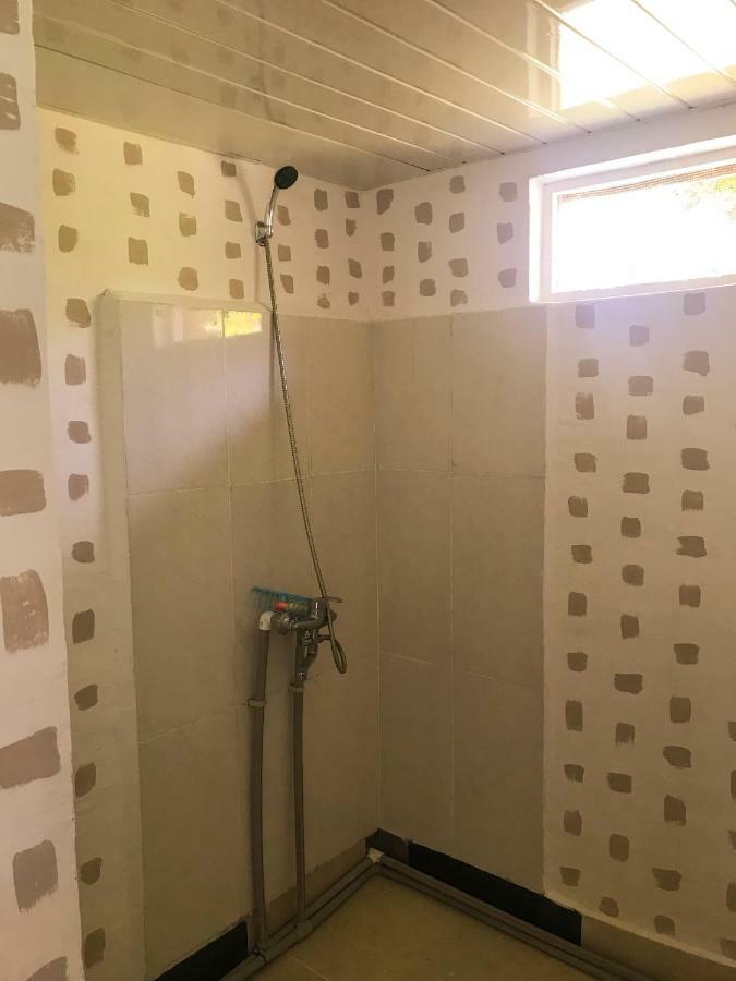 Dea Hotell Zugdidi Exteriör bild