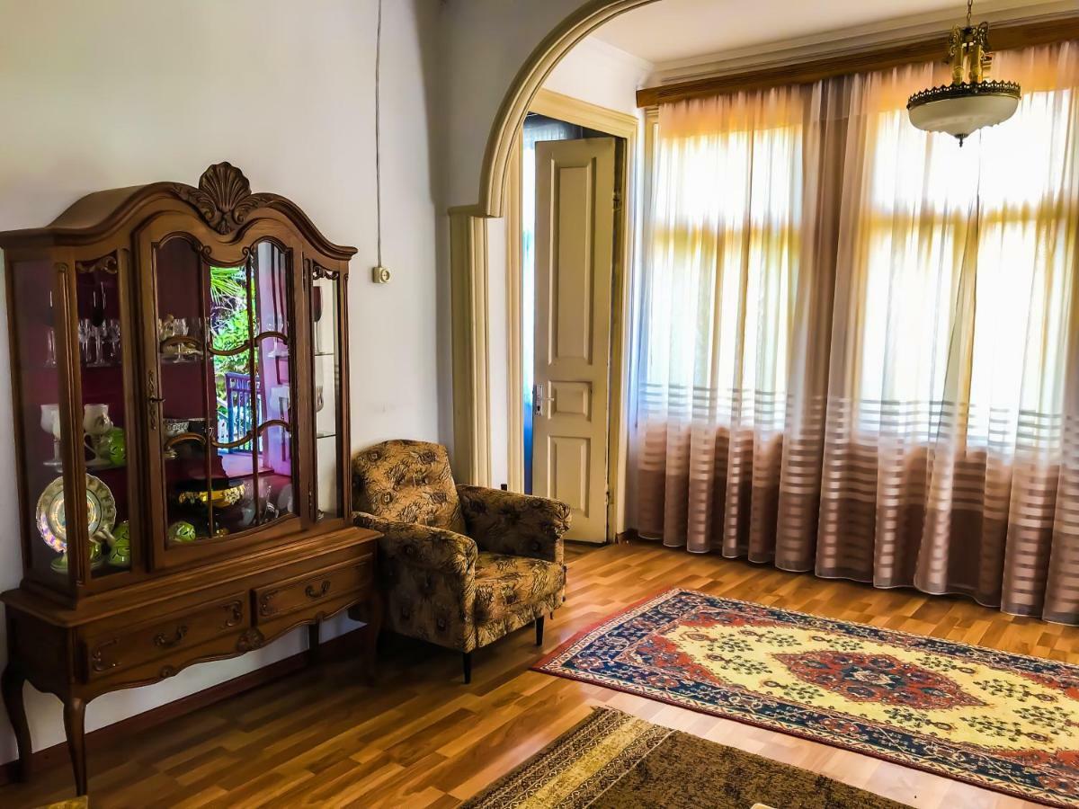 Dea Hotell Zugdidi Exteriör bild