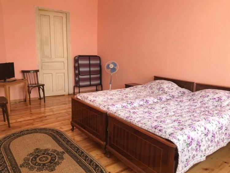 Dea Hotell Zugdidi Exteriör bild